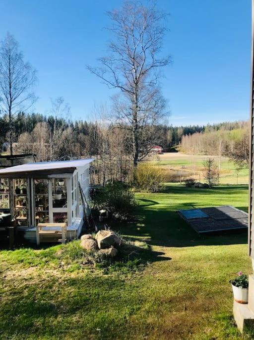 15 Min Fran Ullared! Ny Stuga Med Hoeg Standard! Alvsered Exterior photo